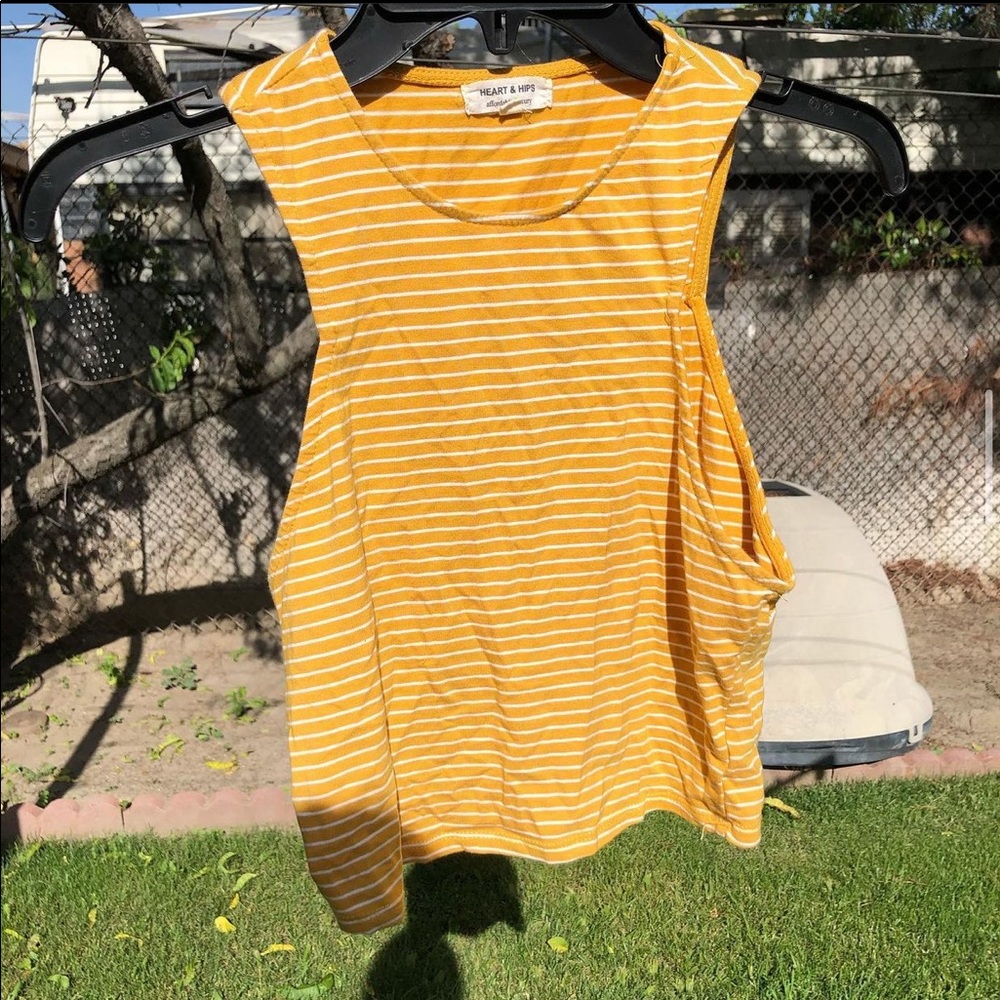 Cropped tank top